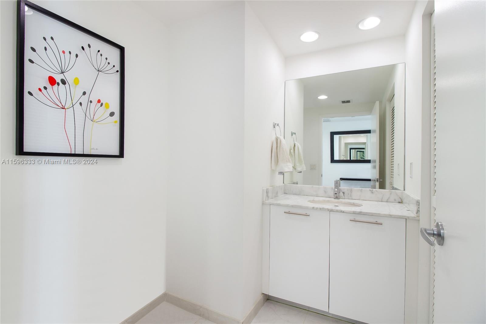 THE PLAZA 851 BRICKELL CO - Residential Lease
