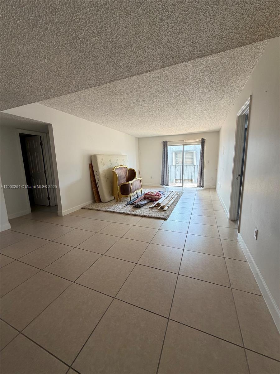 FLAMENCO CONDO - Residential