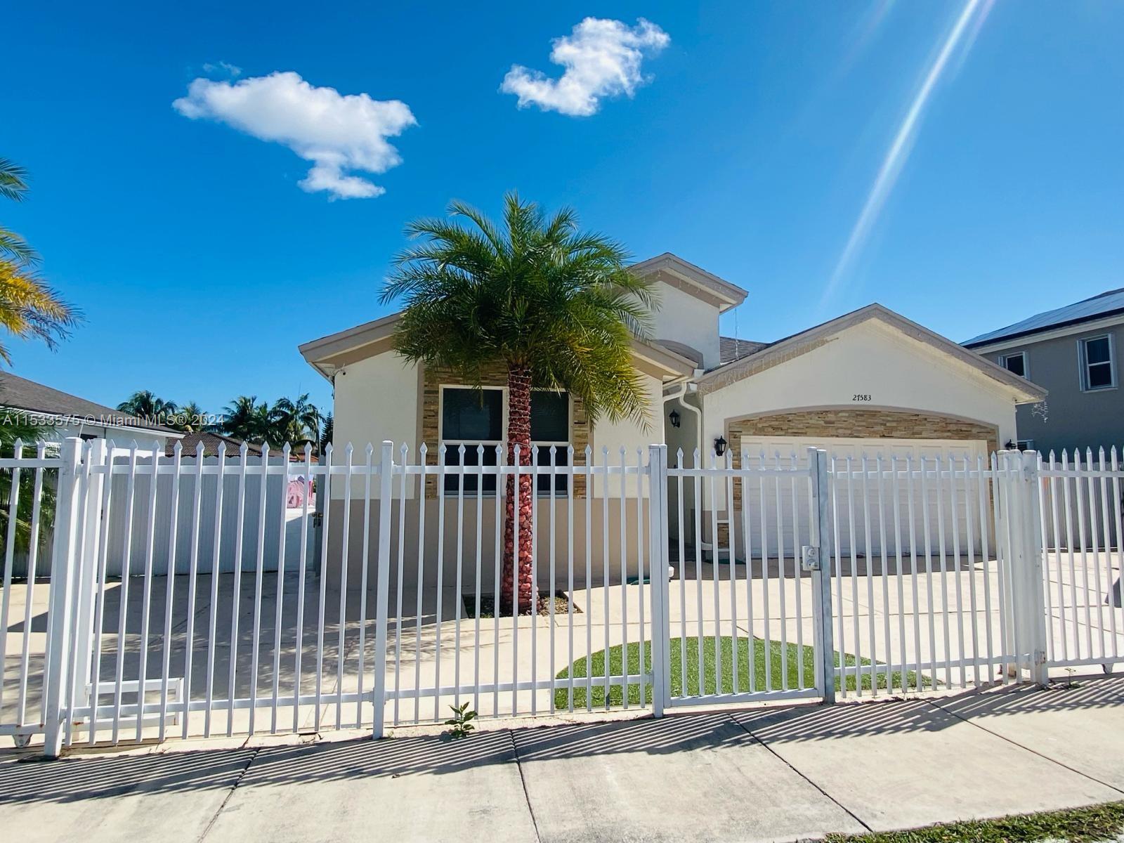 Property for Sale at 27583 Sw 133rd Ave, Homestead, Miami-Dade County, Florida - Bedrooms: 6 
Bathrooms: 4  - $700,000