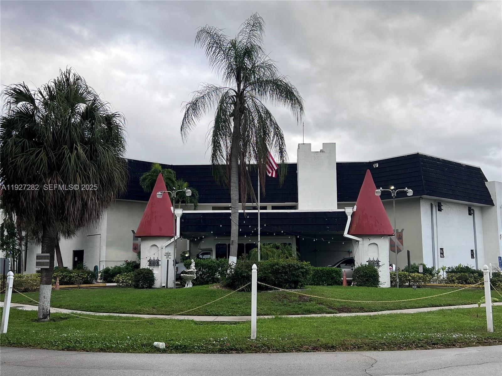 CASTLE APARTMENTS 16 COND - Residential Lease