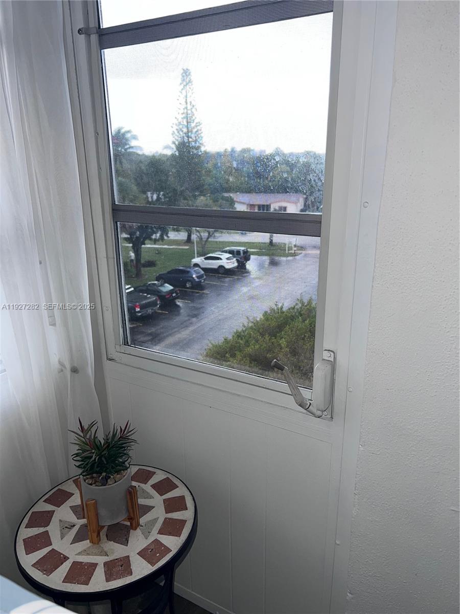 CASTLE APARTMENTS 16 COND - Residential Lease