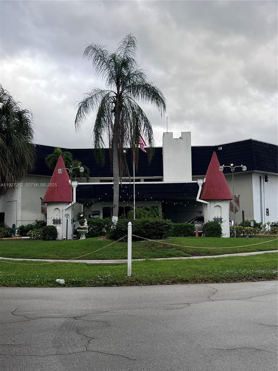 CASTLE APARTMENTS 16 COND - Residential Lease