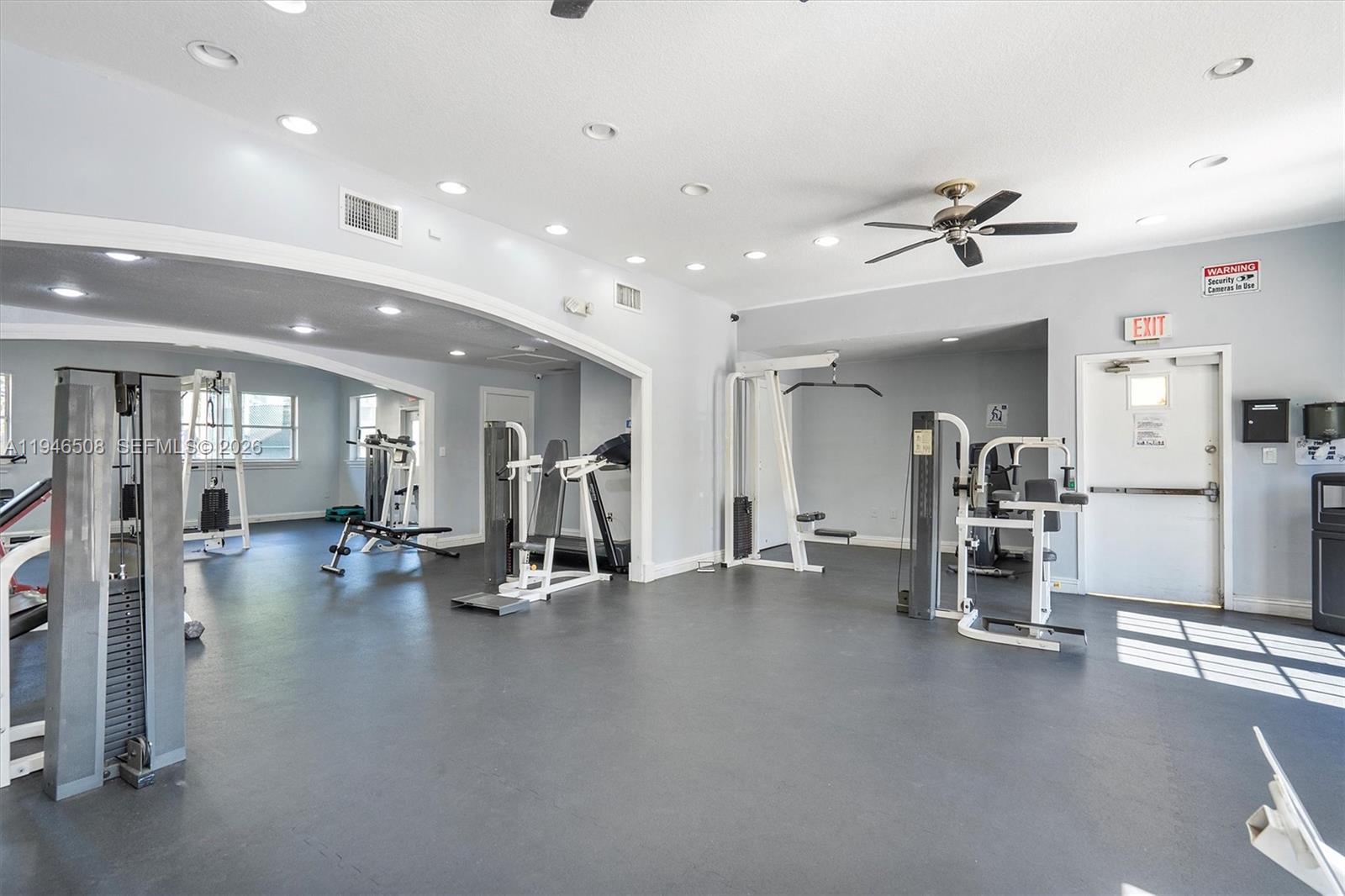 LAS VISTAS AT DORAL CONDO - Residential