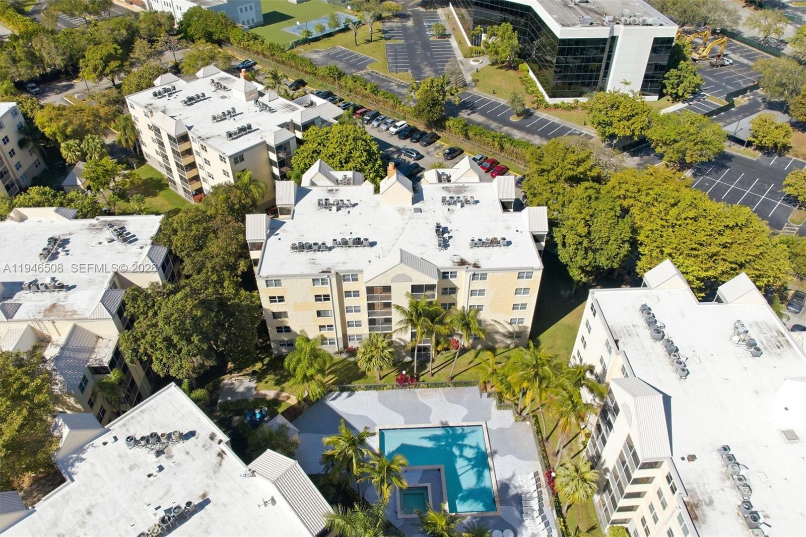 LAS VISTAS AT DORAL CONDO - Residential