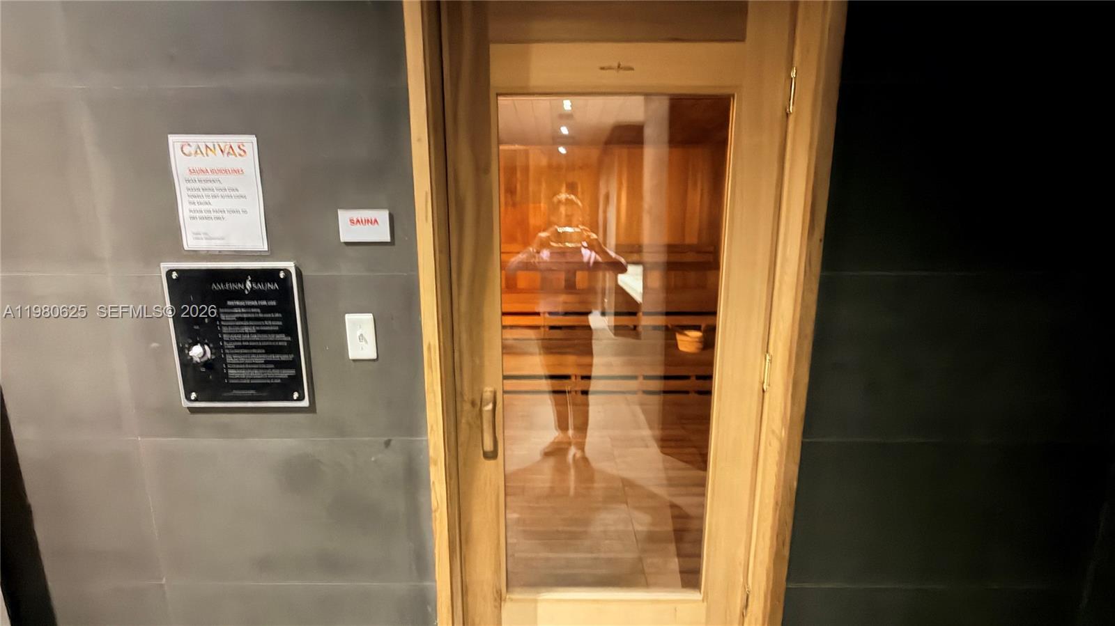 CANVAS CONDO - Residential