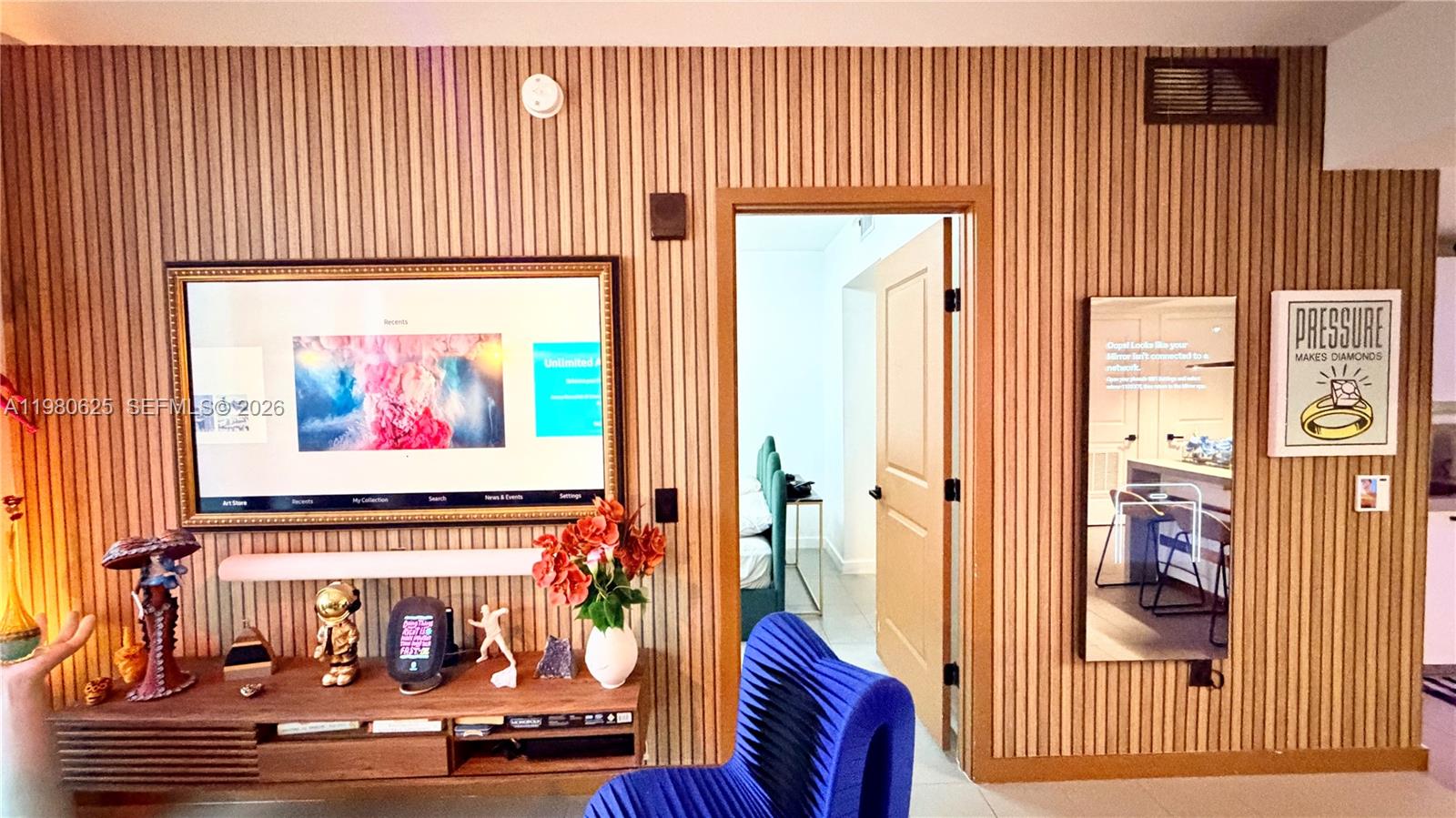 CANVAS CONDO - Residential