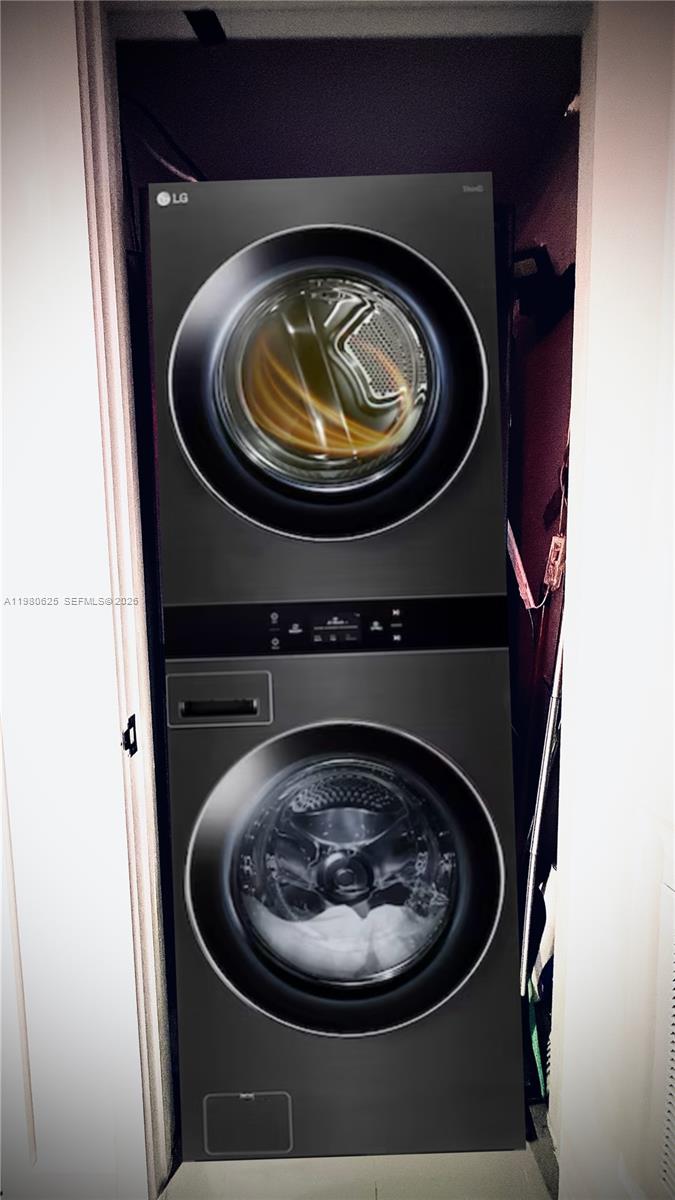 CANVAS CONDO - Residential