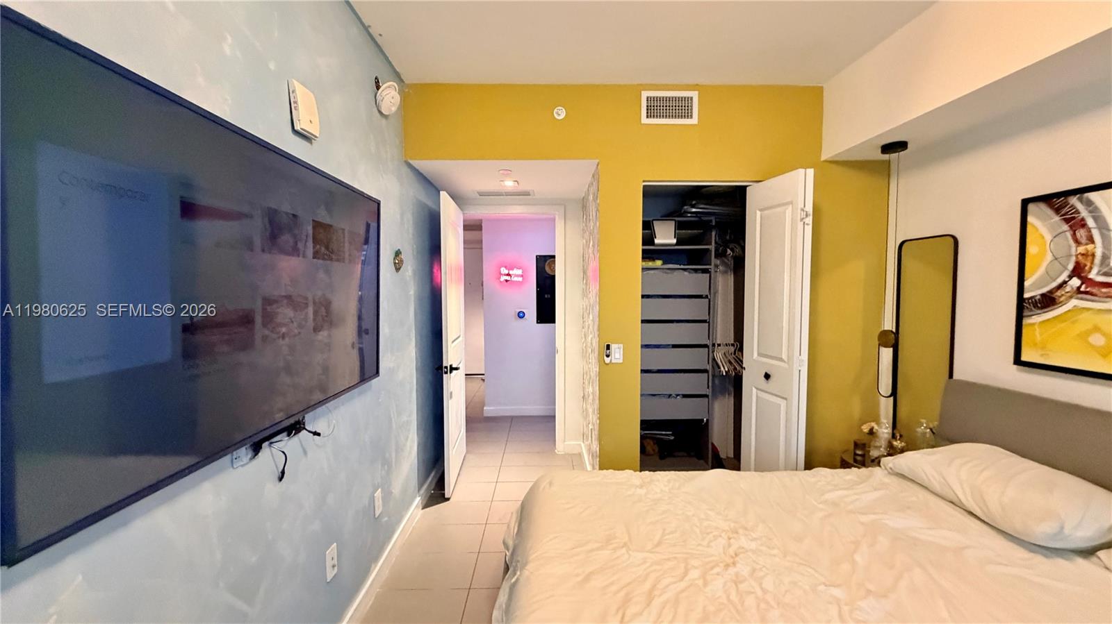 CANVAS CONDO - Residential