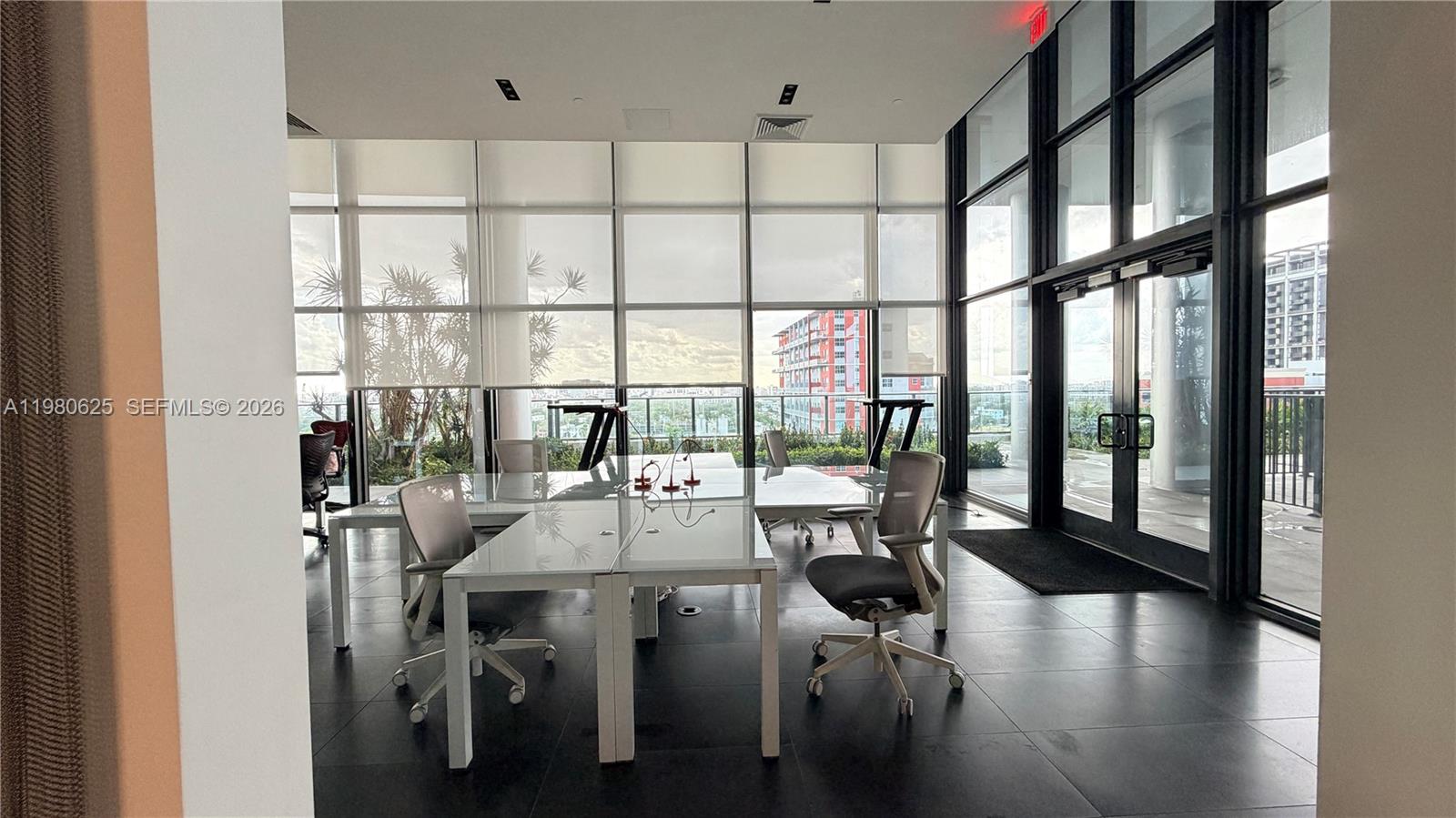 CANVAS CONDO - Residential