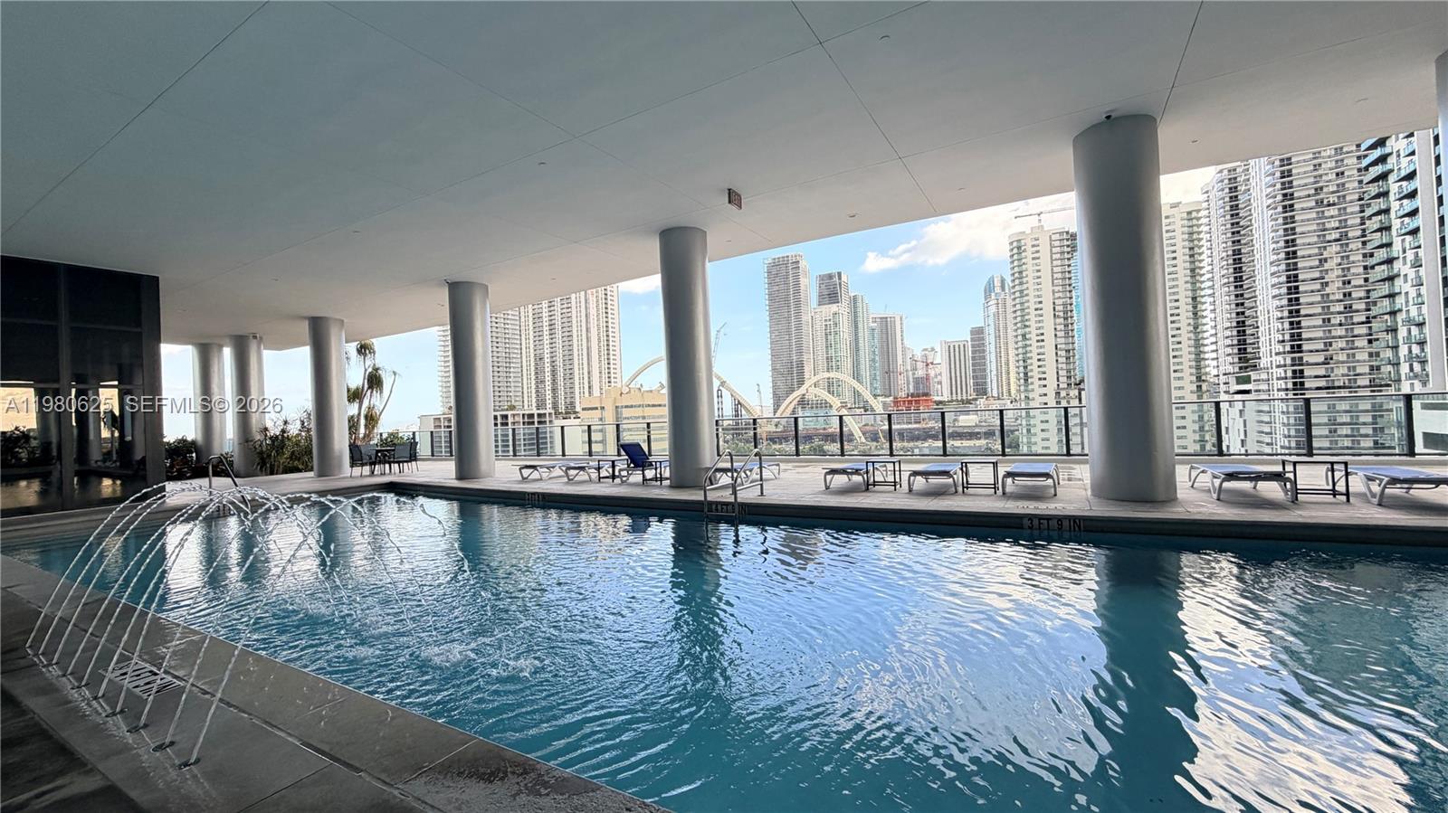 CANVAS CONDO - Residential