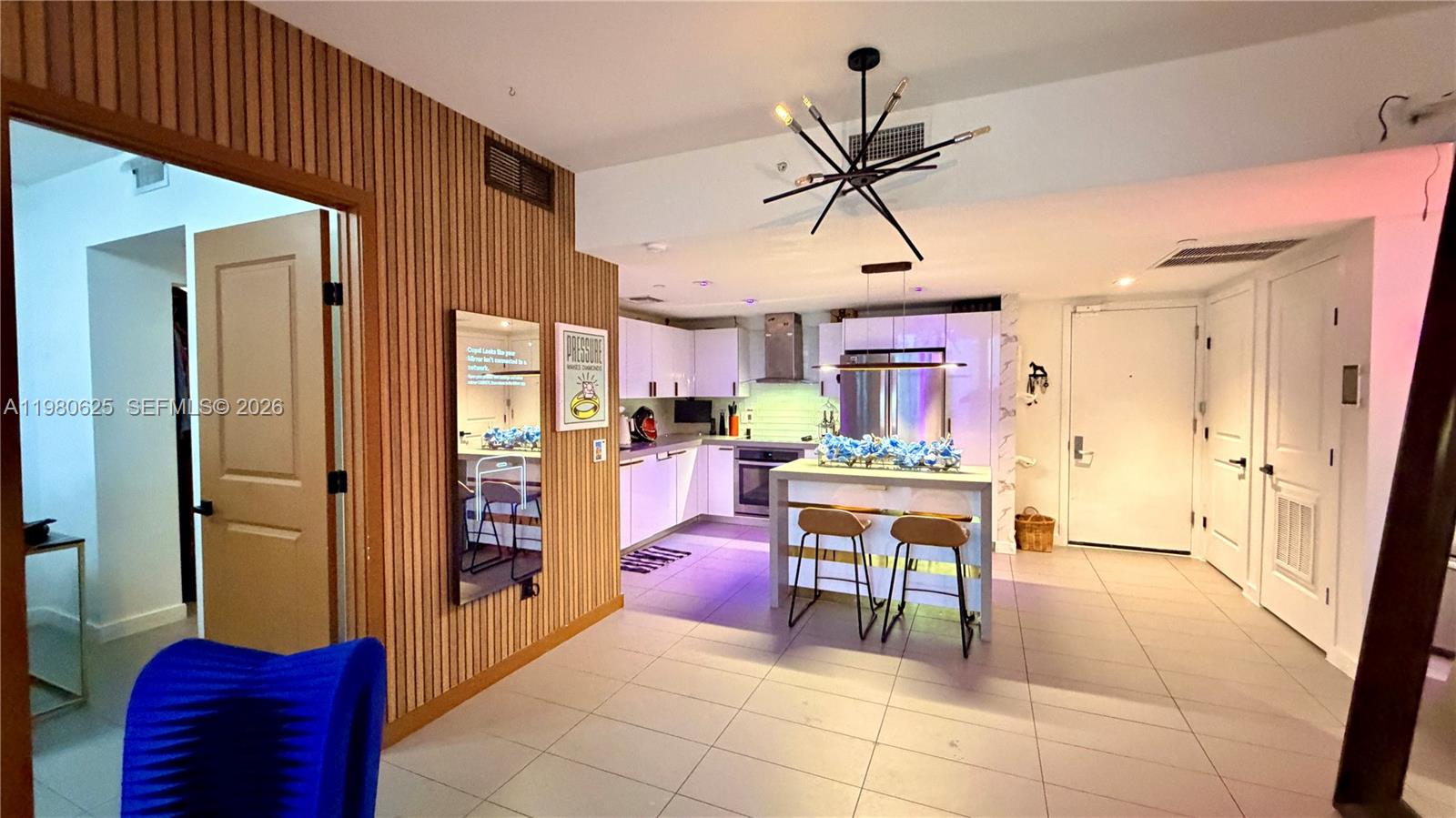 CANVAS CONDO - Residential