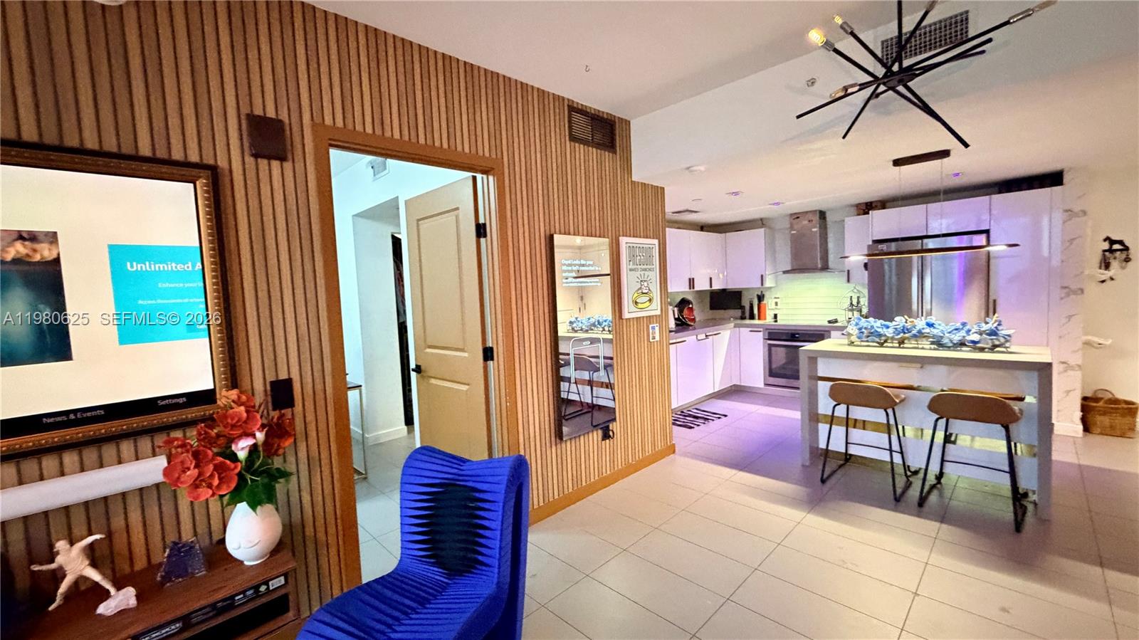 CANVAS CONDO - Residential