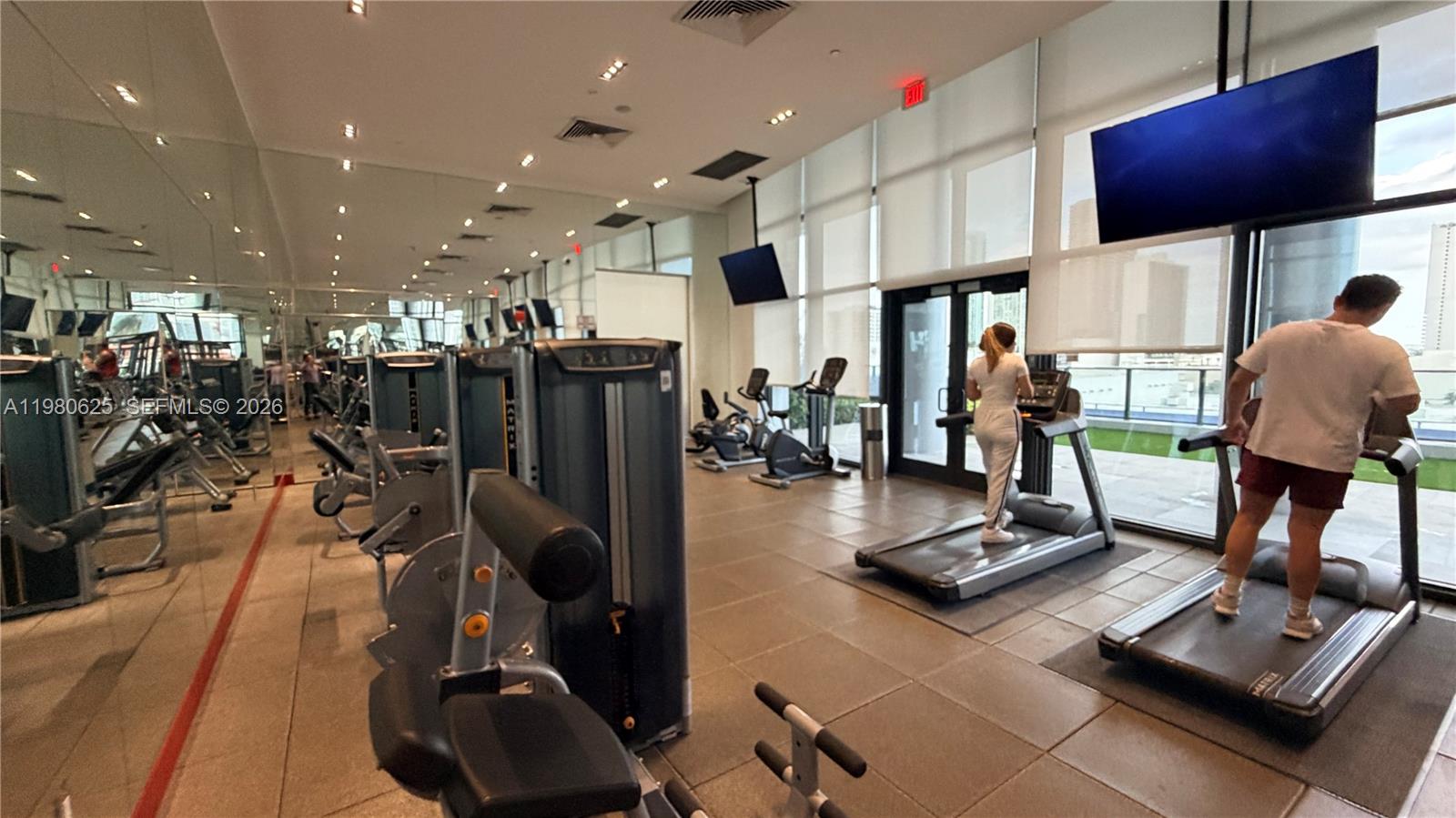 CANVAS CONDO - Residential