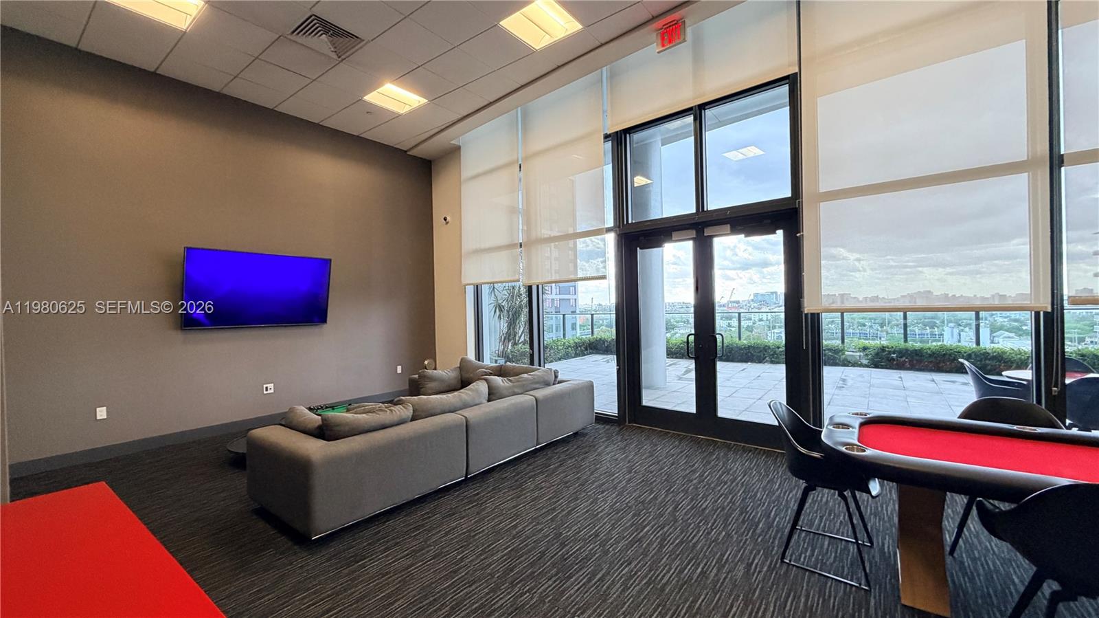 CANVAS CONDO - Residential