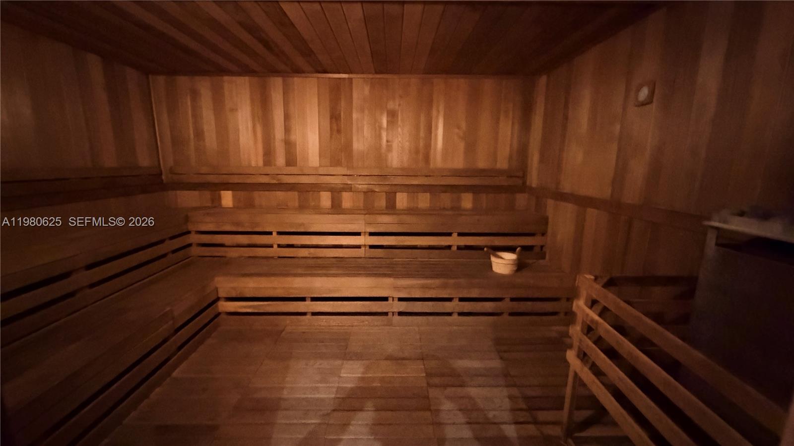 CANVAS CONDO - Residential