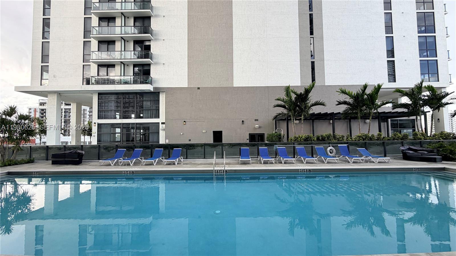 CANVAS CONDO - Residential