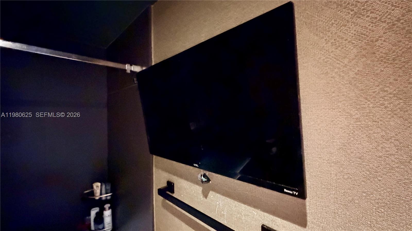 CANVAS CONDO - Residential