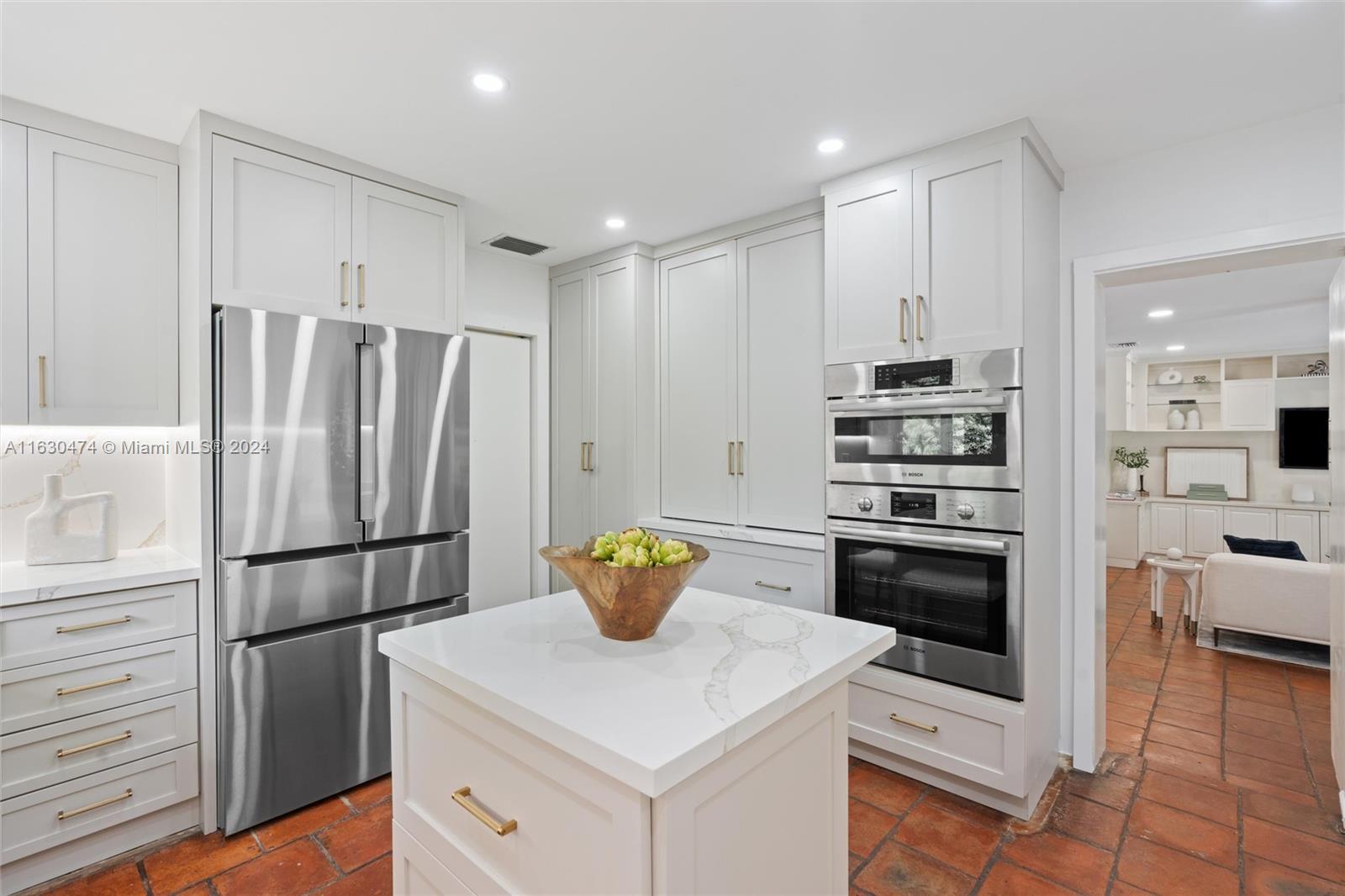 CORAL GABLES RIVIERA SEC - Residential