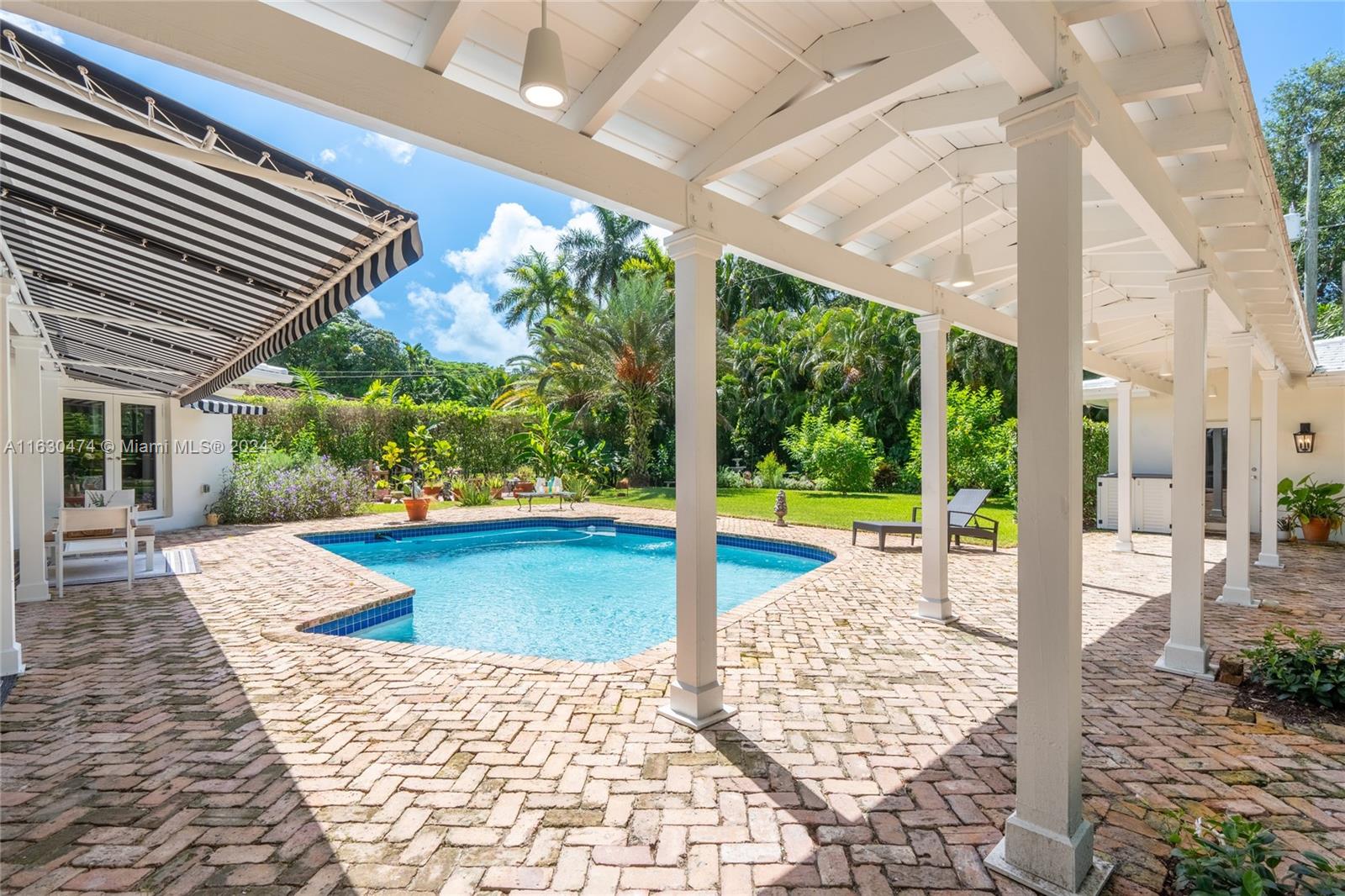 CORAL GABLES RIVIERA SEC - Residential