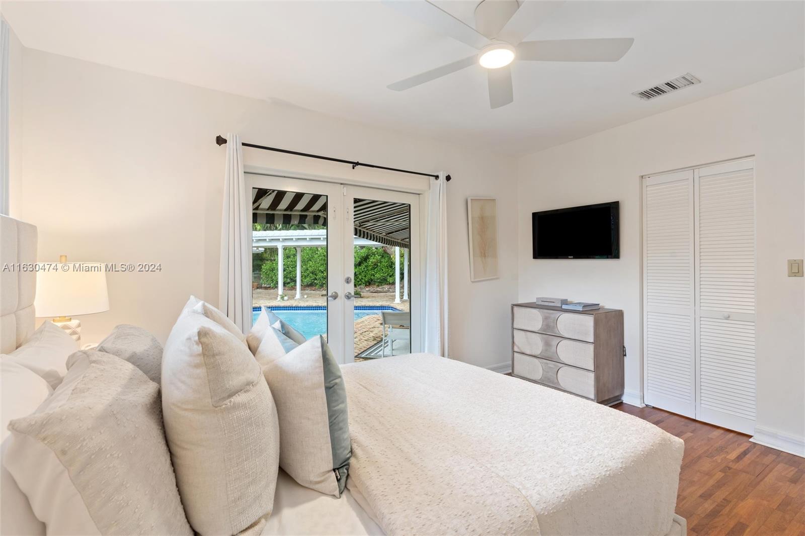 CORAL GABLES RIVIERA SEC - Residential