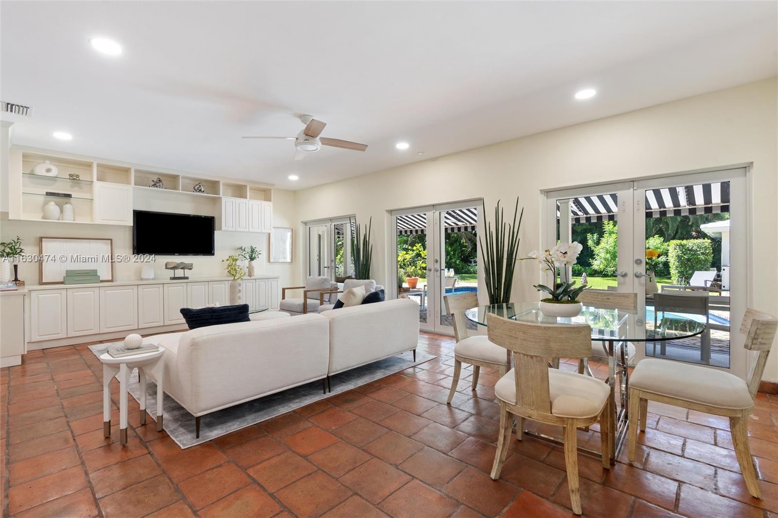 CORAL GABLES RIVIERA SEC - Residential