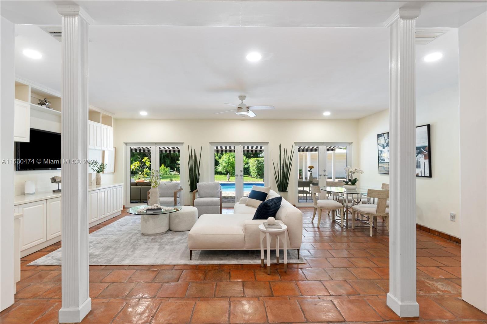 CORAL GABLES RIVIERA SEC - Residential