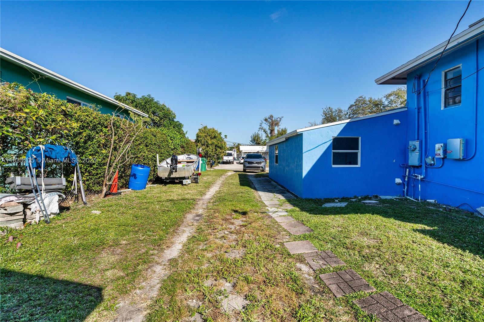 1300 NE 203rd St, Miami, FL, 33179/$700,000 3 1300 NE 203rd St