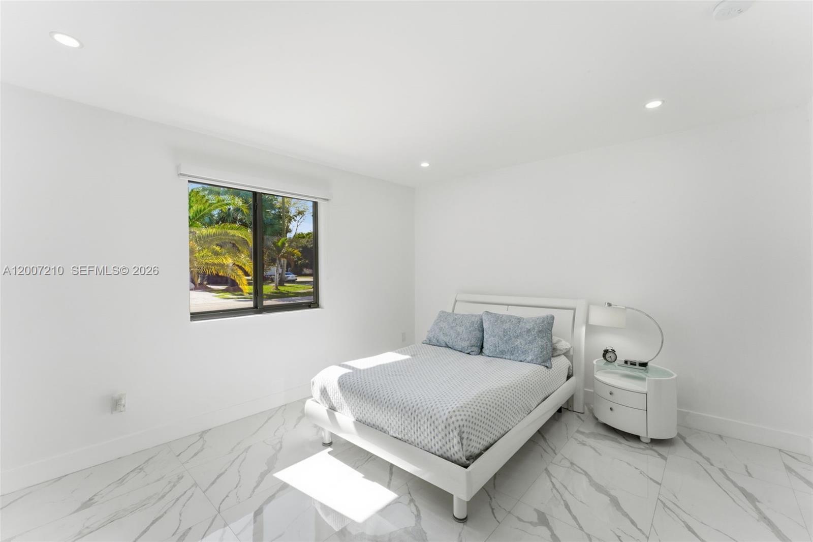 COUNTRY CLUB GROVE PT 4 - Residential