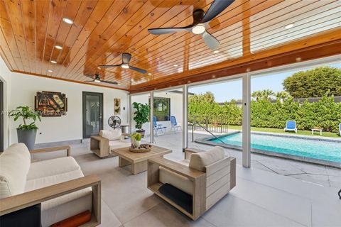 Tiny photo for 8625 SW 147th St, Palmetto Bay, FL 33158 (MLS # A12007210)