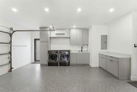 Tiny photo for 8625 SW 147th St, Palmetto Bay, FL 33158 (MLS # A12007210)