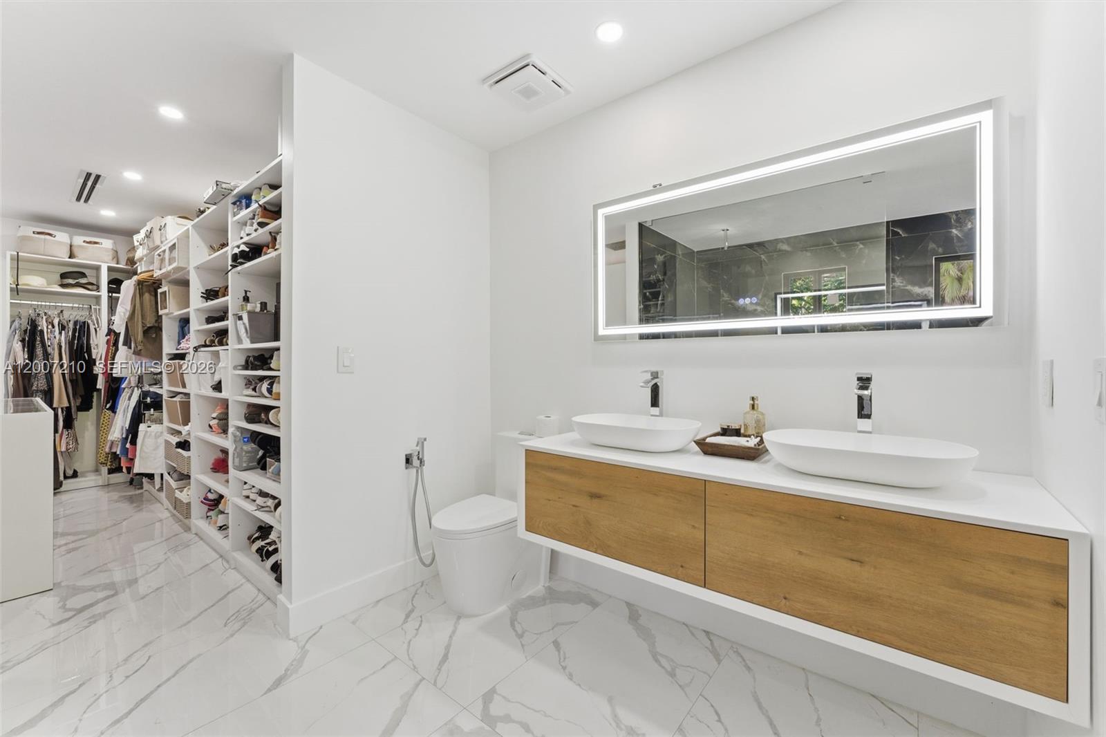 COUNTRY CLUB GROVE PT 4 - Residential