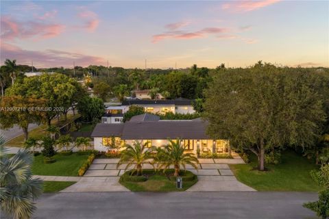 Photo of 8625 SW 147th St, Palmetto Bay, FL 33158 (MLS # A12007210)