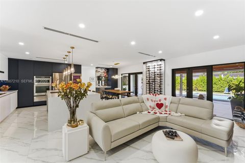 Tiny photo for 8625 SW 147th St, Palmetto Bay, FL 33158 (MLS # A12007210)