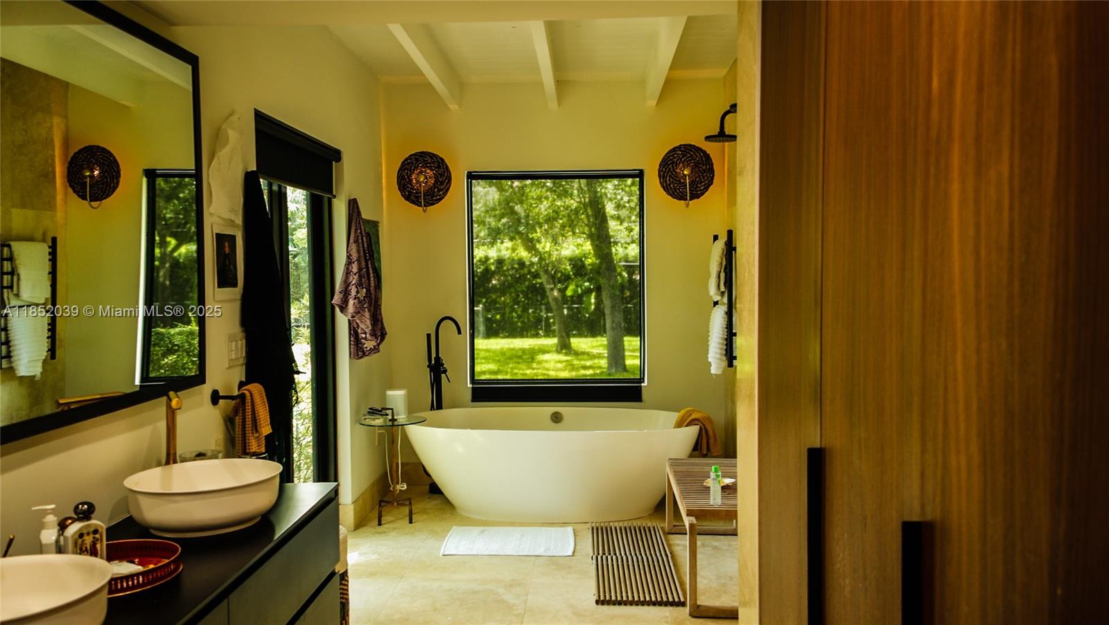 SNAPPER CREEK LAKES SUB - Residential Lease