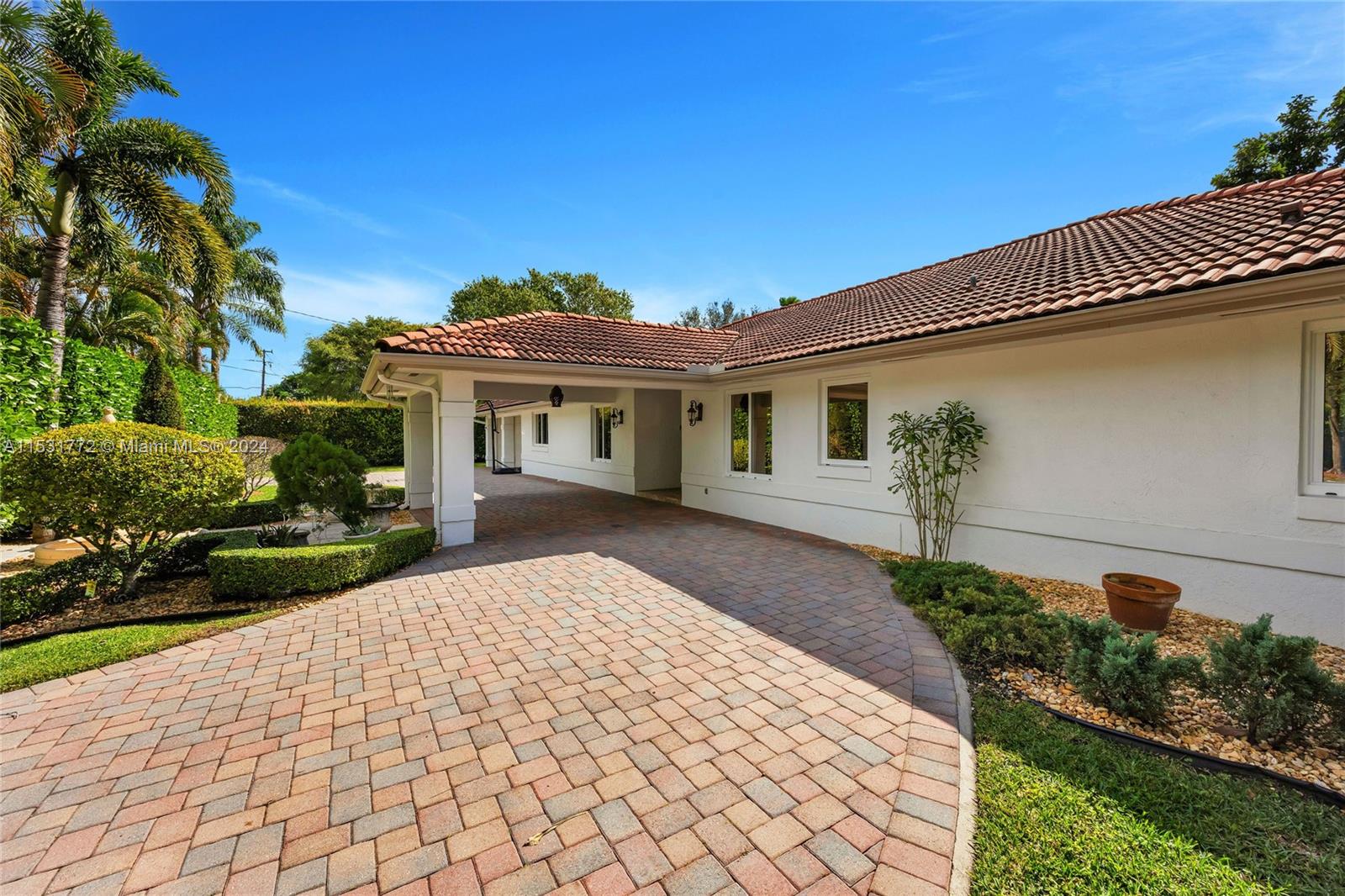 CAMBRIDGE LAWNS PARK - Residential