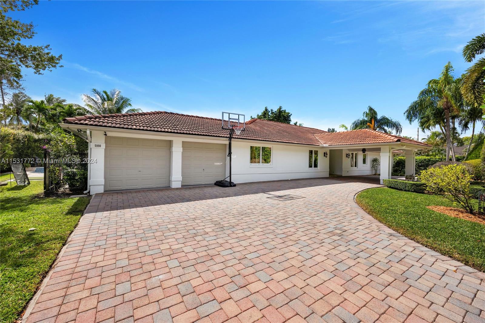 CAMBRIDGE LAWNS PARK - Residential