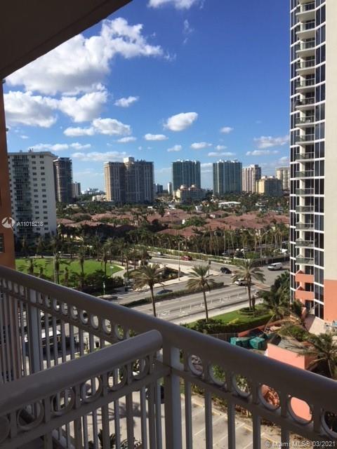 THE AVENTURA BEACH CLUB CO - Residential