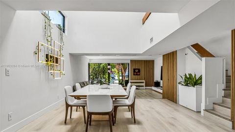 Photo of 300 Poinciana Dr #702, Sunny Isles Beach, FL 33160 (MLS # A11903284) Photo of 300 Poinciana Dr #702, Sunny Isles Beach, FL 33160 (MLS # A11903284)