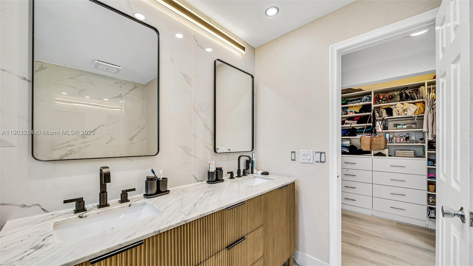 POINCIANA IS YT & RCQ CLU - Residential