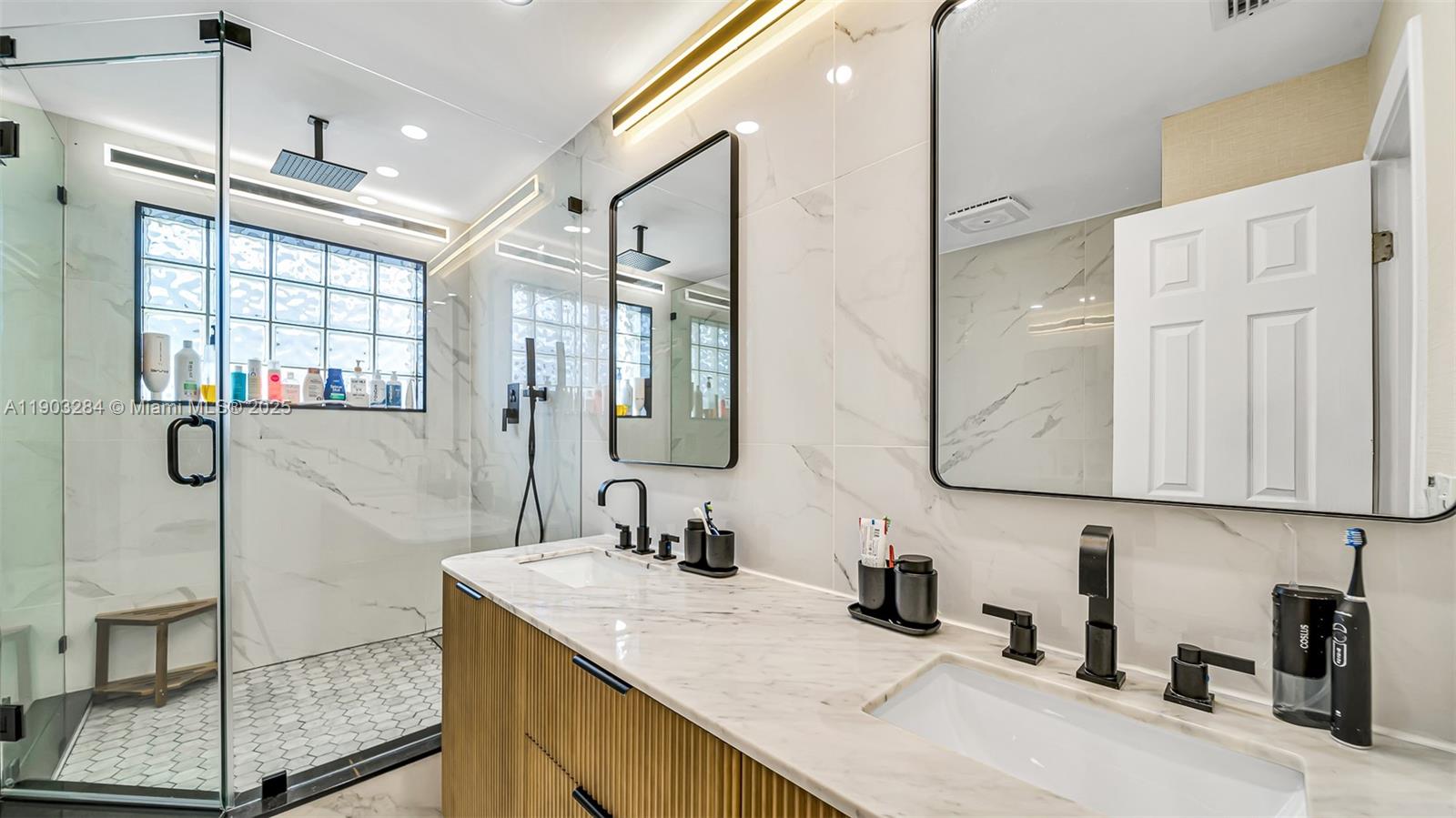 POINCIANA IS YT & RCQ CLU - Residential