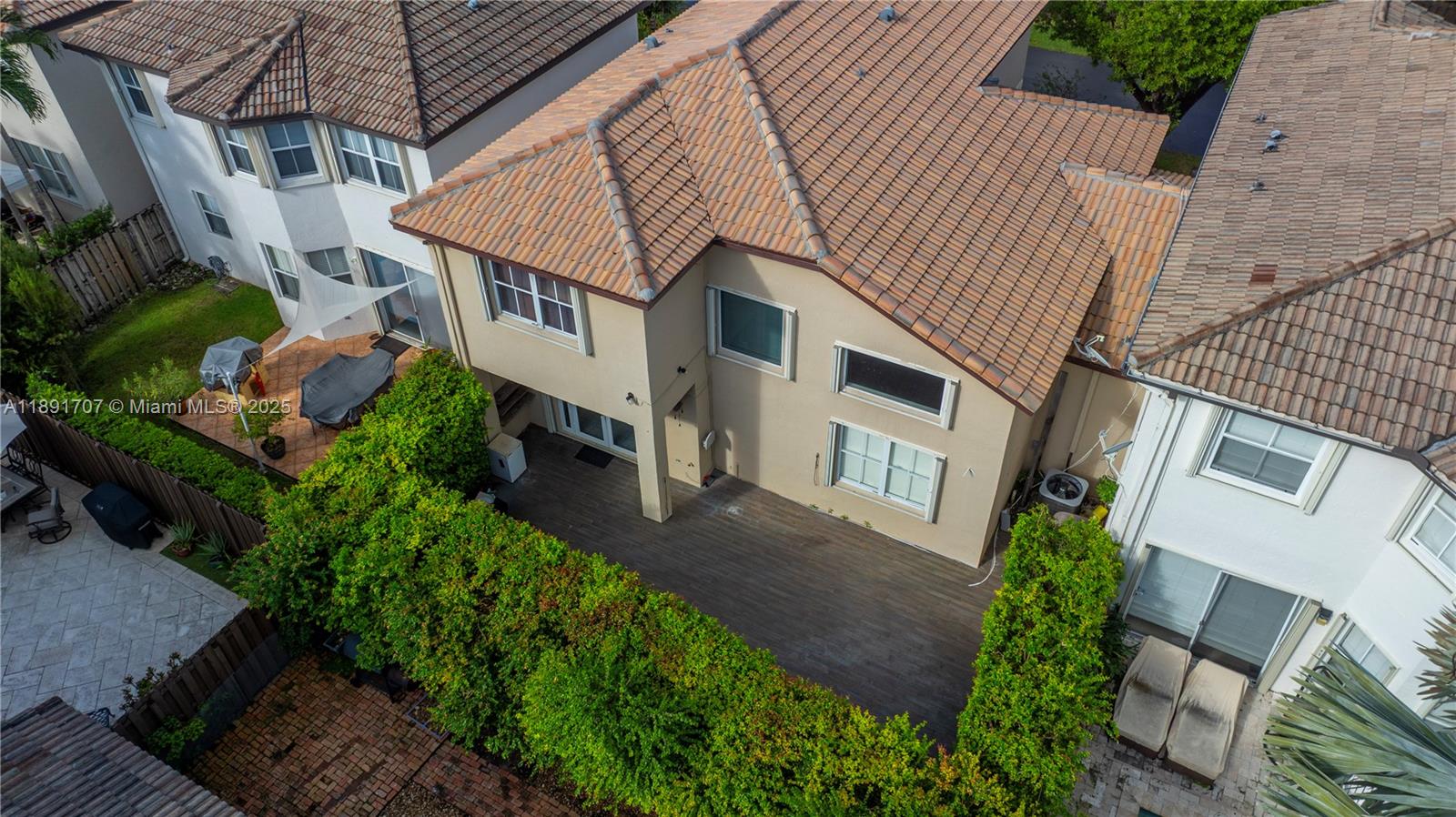 SAVANNAH AT DORAL - Residential