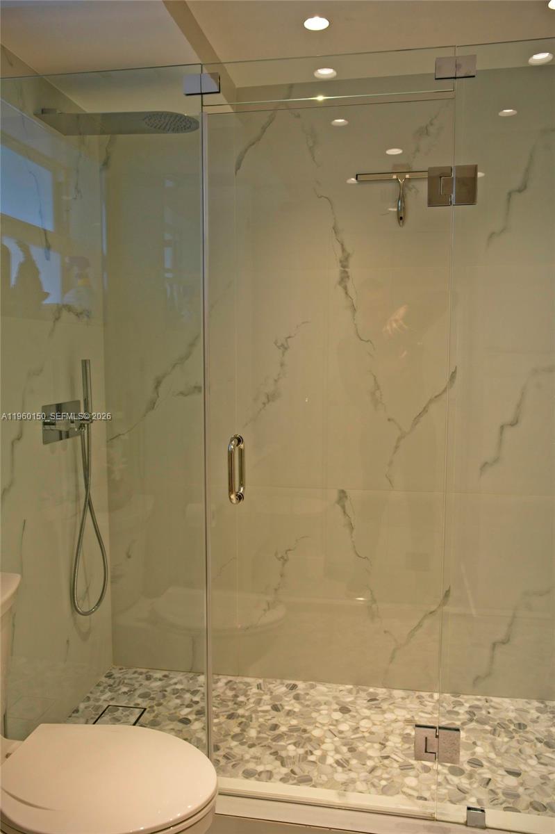 EDEN ISLES CONDO PART 3 - Residential