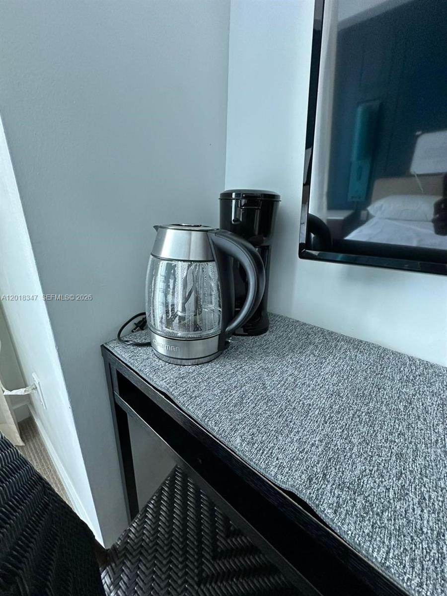 SOLE CONDO - Residential