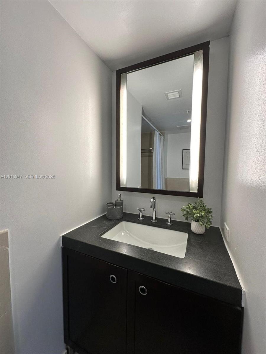 SOLE CONDO - Residential