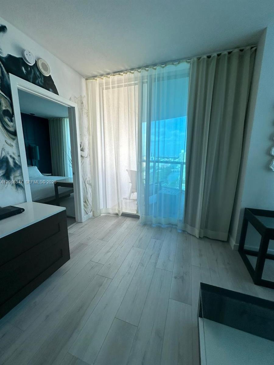 SOLE CONDO - Residential