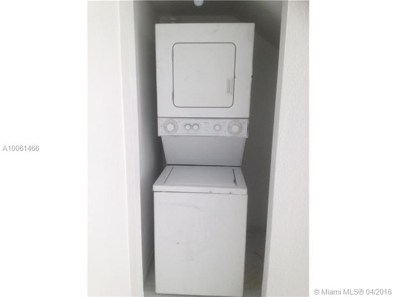 SUNSET PALM VILLAS - Residential Lease