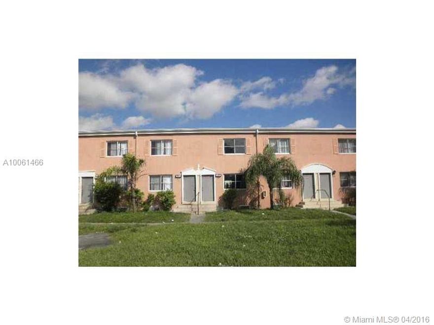 NICE VILLA  2 BED  1 BATH  DON`T MISS THIS OPPORTUNITY.