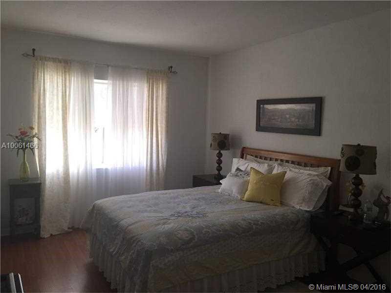 SUNSET PALM VILLAS - Residential Lease