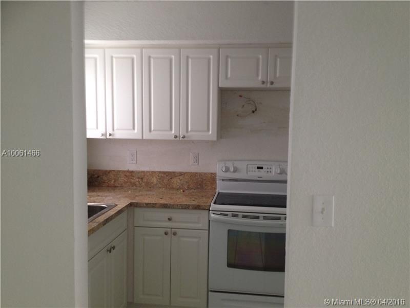 SUNSET PALM VILLAS - Residential Lease