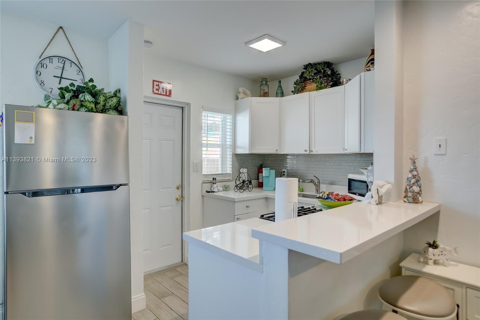 HOLLYWOOD BEACH FIRST ADD - Residential Income